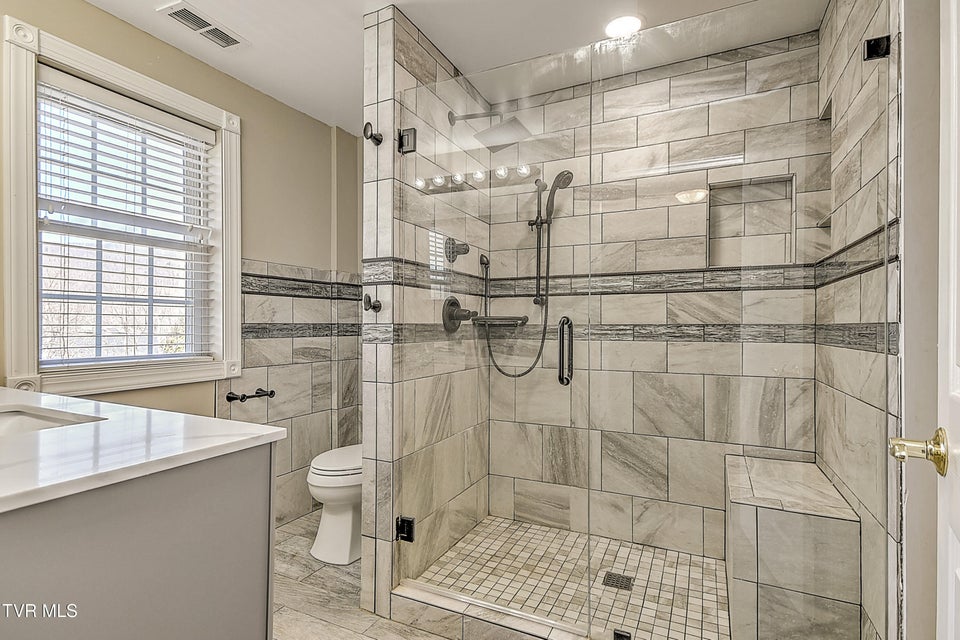 Photo #18: 429 Love Street