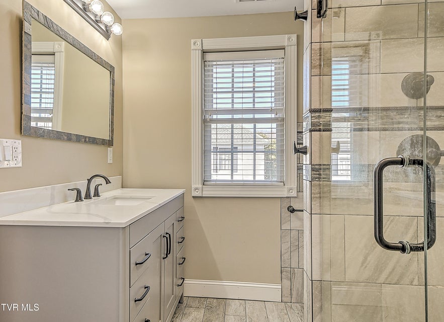 Photo #19: 429 Love Street