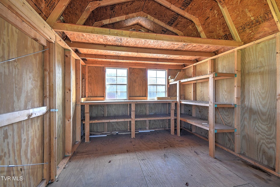 Photo #31: 429 Love Street