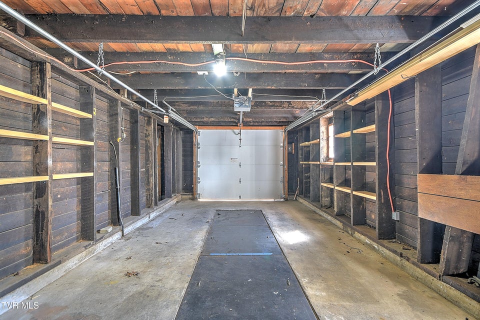 Photo #35: 429 Love Street