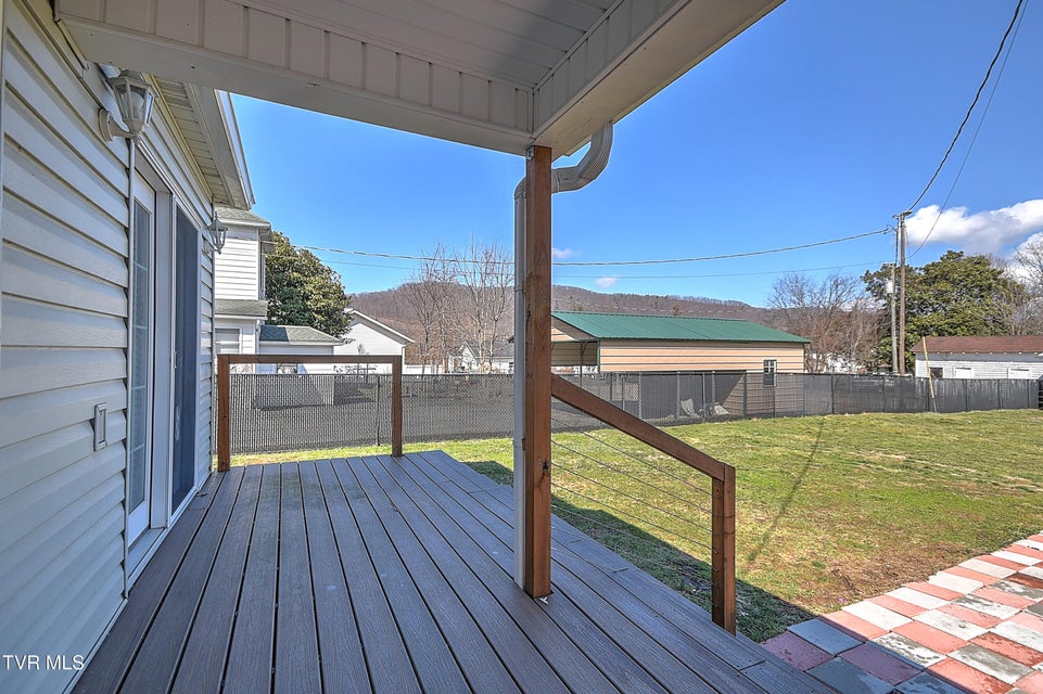 Photo #26: 429 Love Street