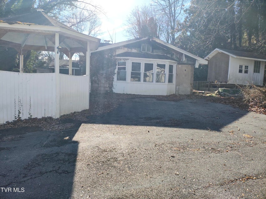 Photo #9: 514 Ranier Drive