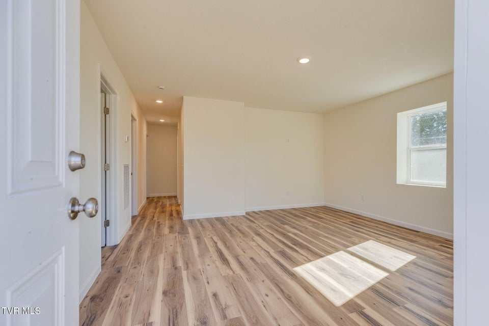 Photo #5: 200 Independence Drive