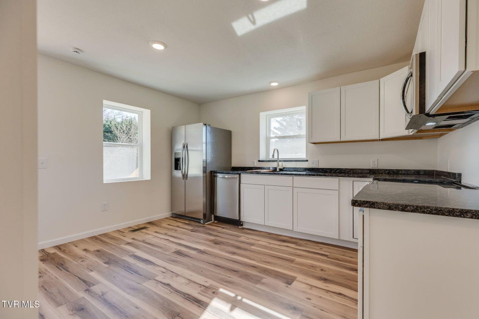 Photo #8: 200 Independence Drive