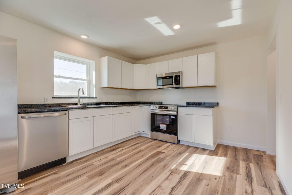 Photo #9: 200 Independence Drive