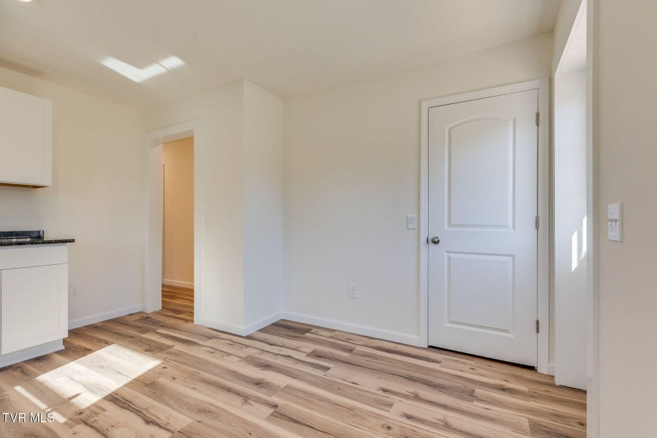 Photo #10: 200 Independence Drive