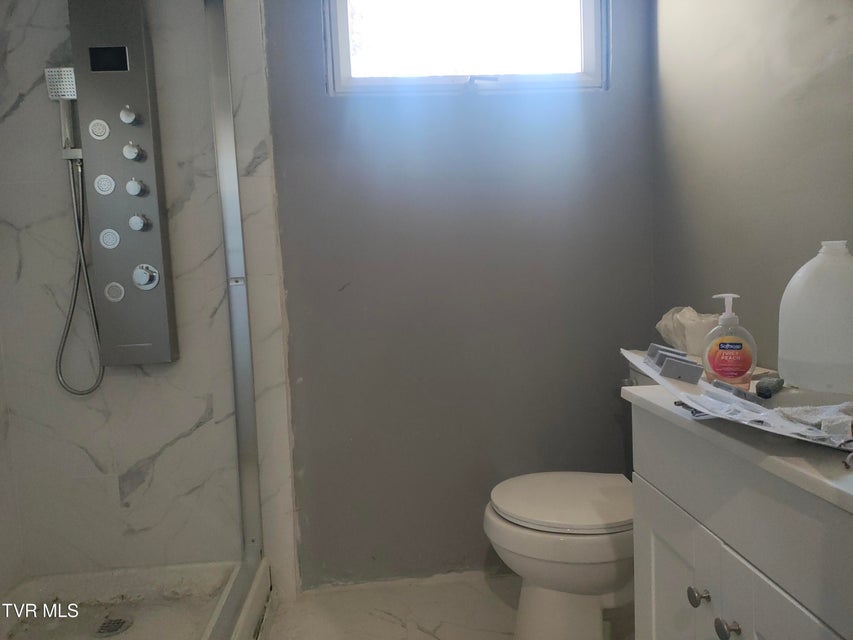 Photo #7: 514 Ranier Drive