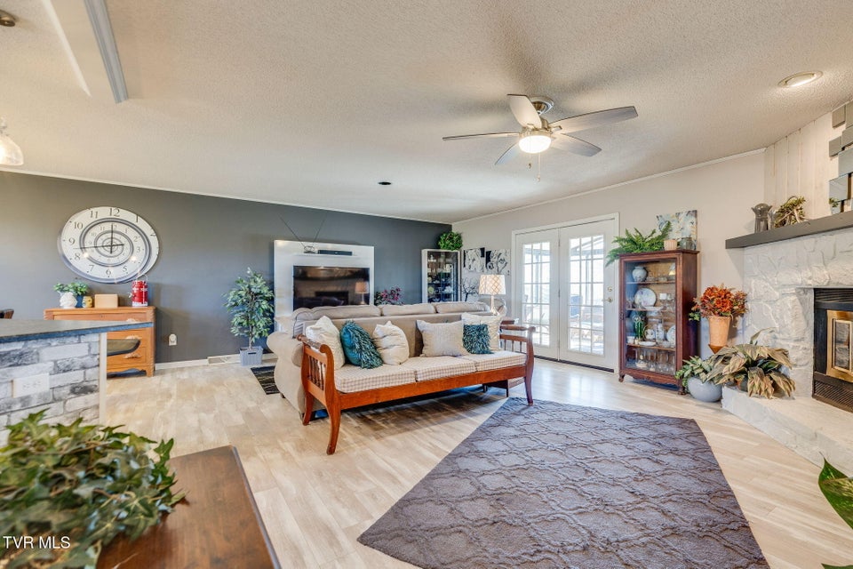 Photo #7: 1006 Olympus Circle