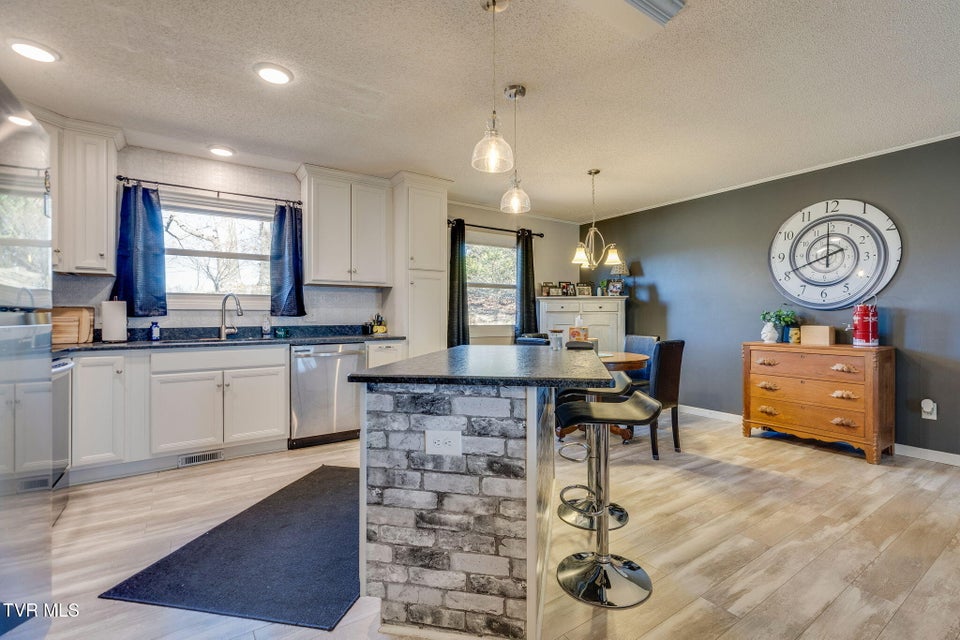 Photo #10: 1006 Olympus Circle