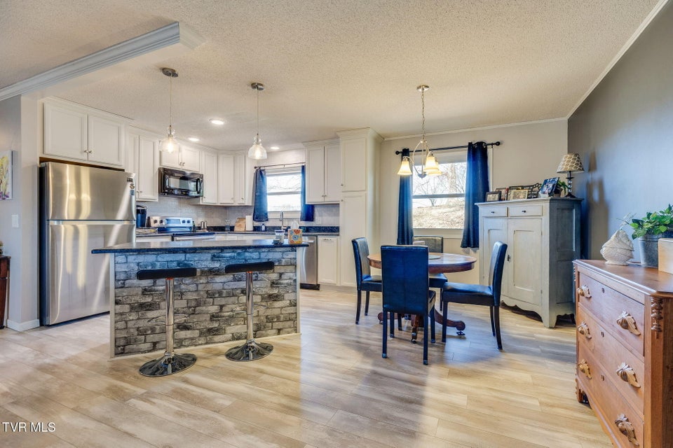 Photo #11: 1006 Olympus Circle