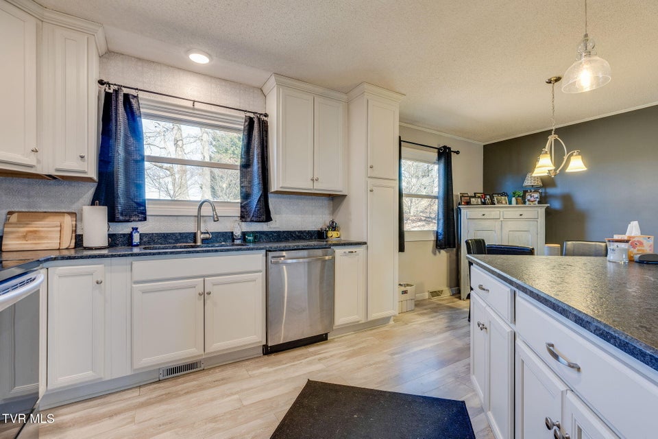 Photo #12: 1006 Olympus Circle