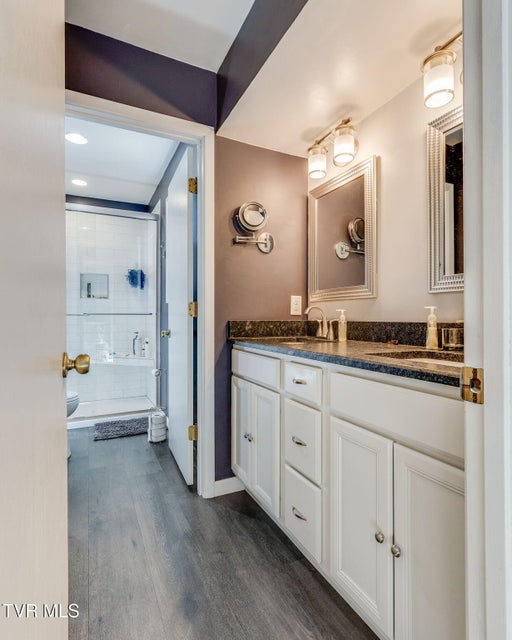 Photo #17: 1006 Olympus Circle