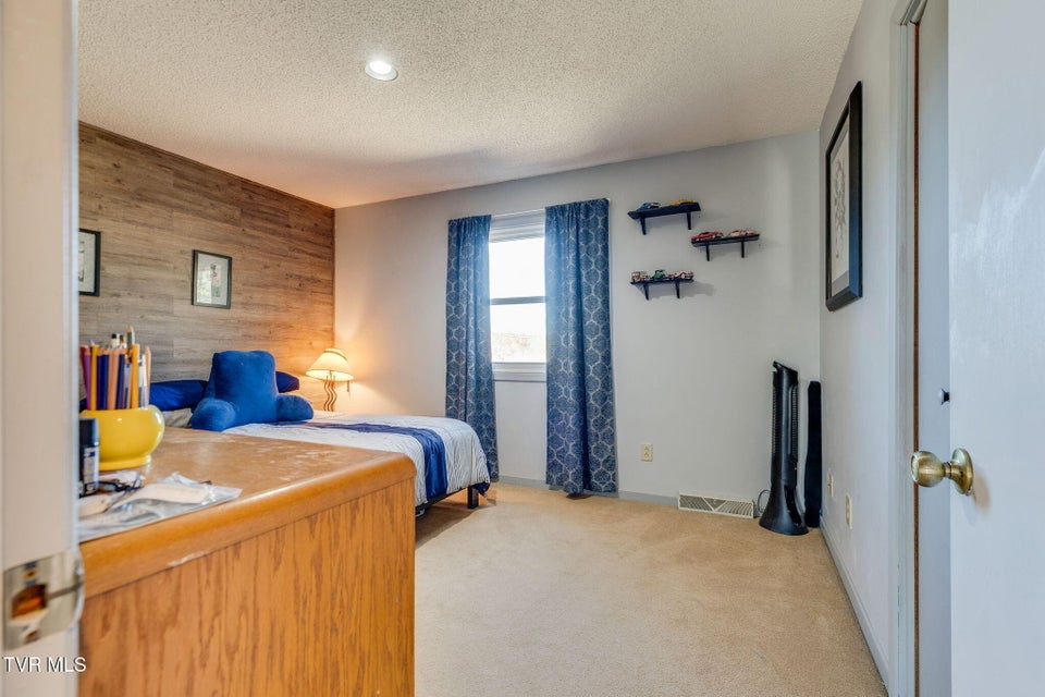 Photo #18: 1006 Olympus Circle