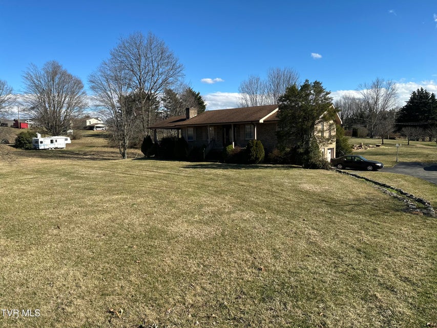 Photo #2: 533 Monte Vista Drive