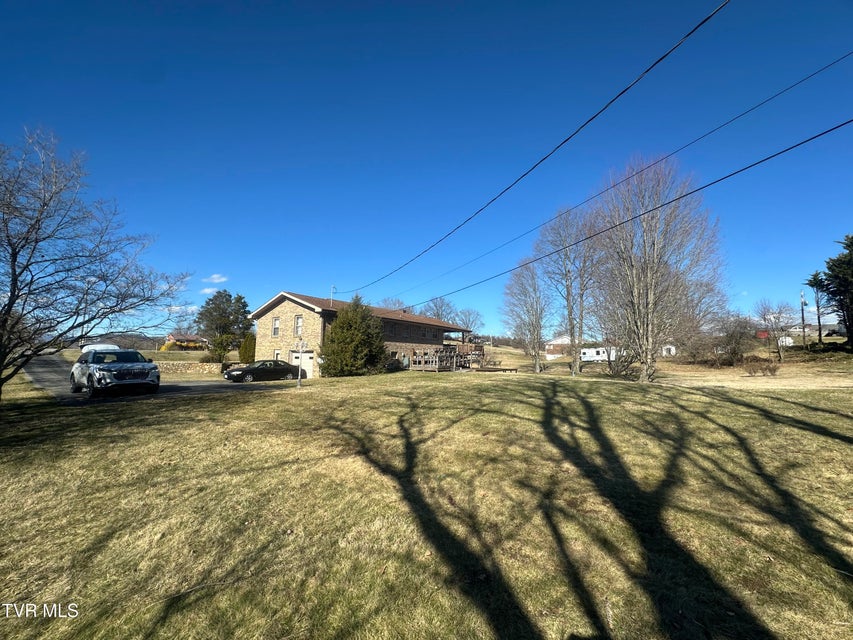 Photo #5: 533 Monte Vista Drive