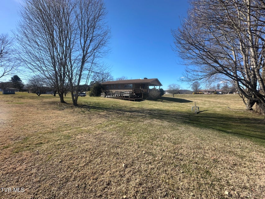 Photo #8: 533 Monte Vista Drive