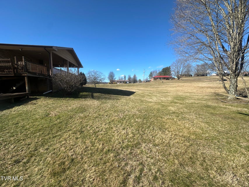 Photo #9: 533 Monte Vista Drive