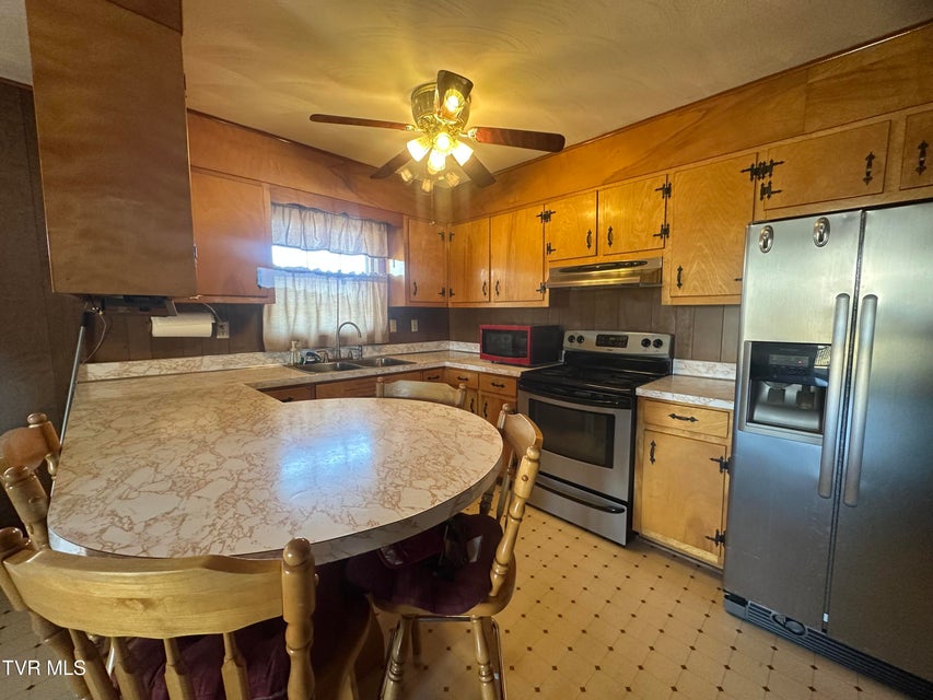 Photo #25: 533 Monte Vista Drive