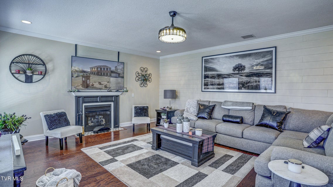 Photo #7: 168 Warrior Falls Drive