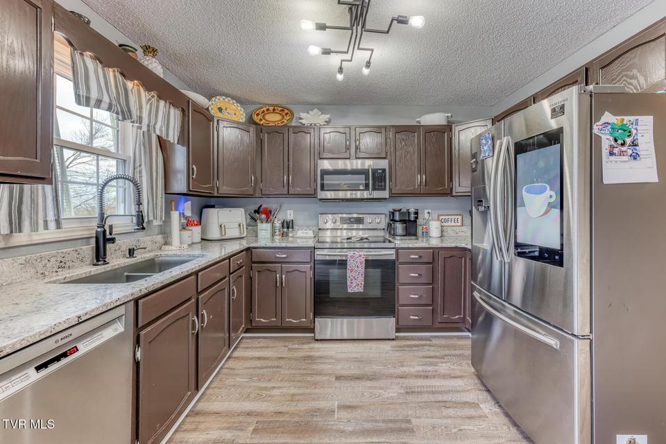 Photo #14: 198 Dean Archer Road