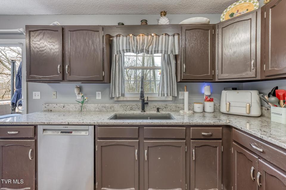 Photo #15: 198 Dean Archer Road