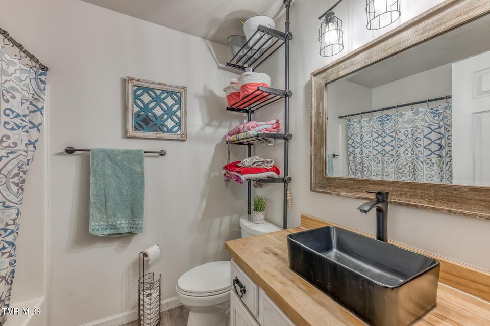 Photo #24: 198 Dean Archer Road