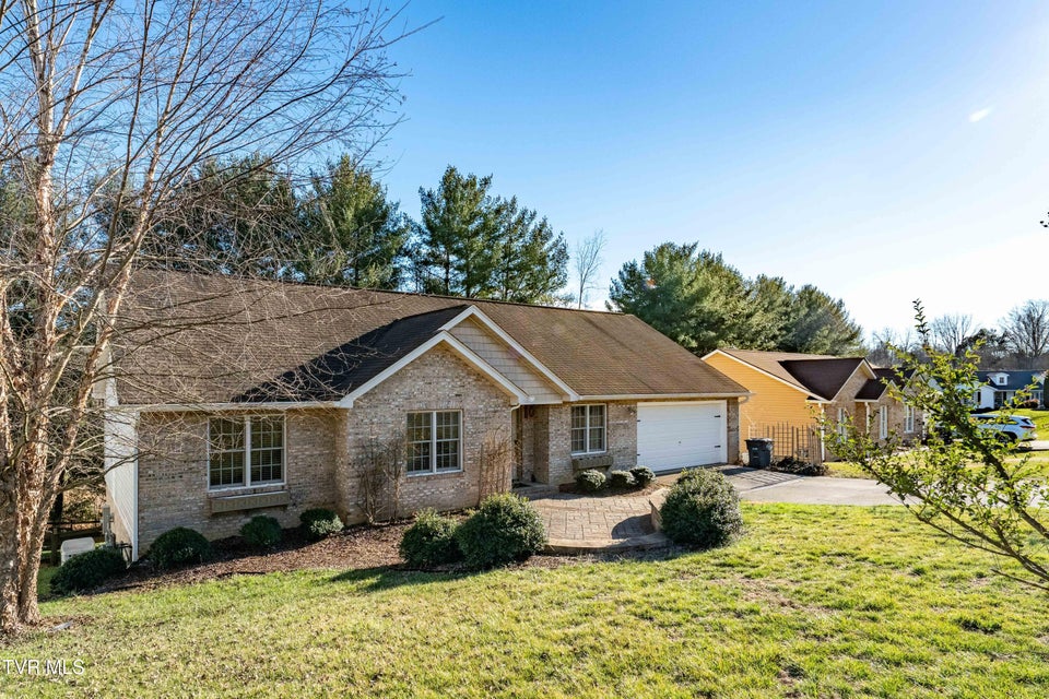 Photo #3: 149 Old Mill Court