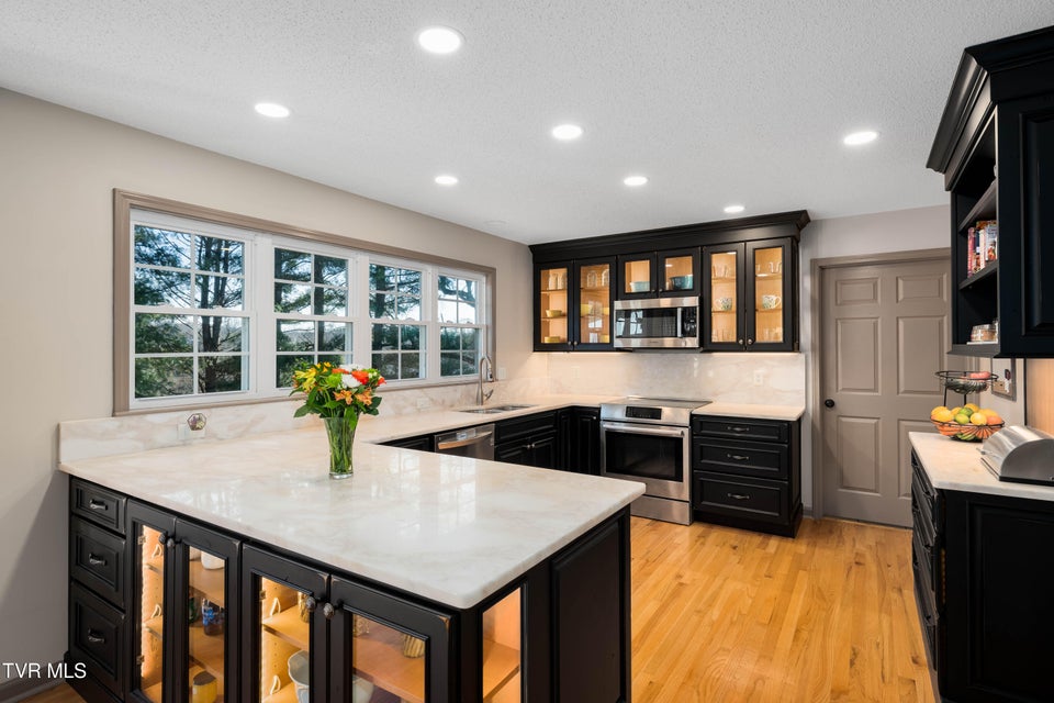 Photo #16: 149 Old Mill Court