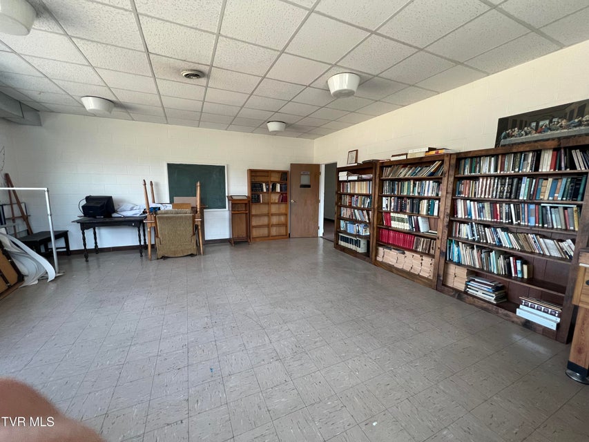 Photo #12: 208 Vi Ranch Road