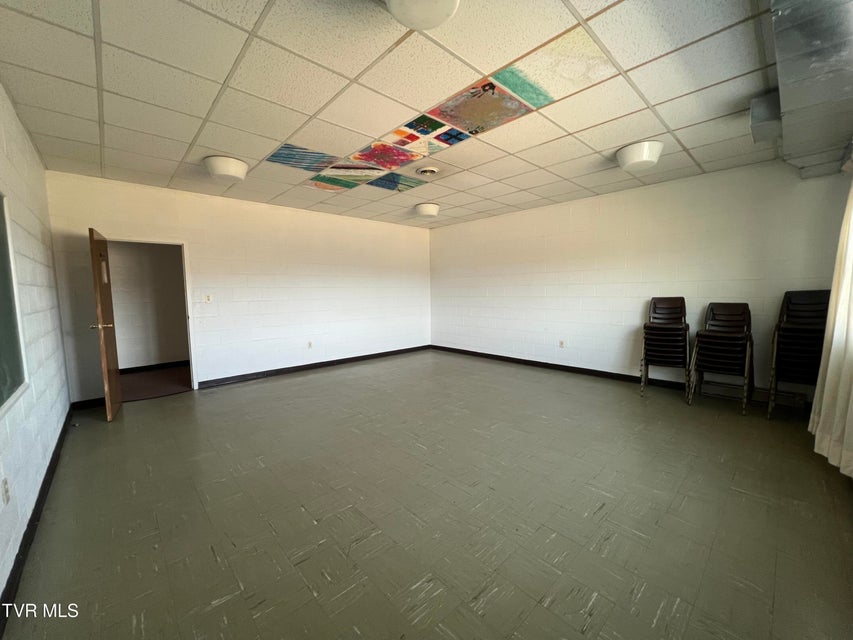 Photo #14: 208 Vi Ranch Road