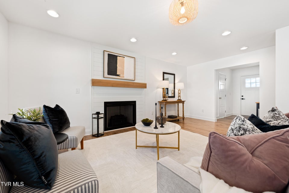 Photo #14: 1072 Riddle Ridge