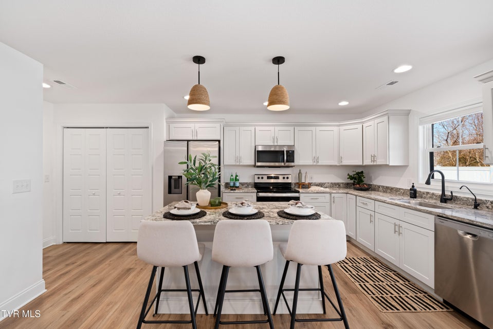 Photo #19: 1072 Riddle Ridge