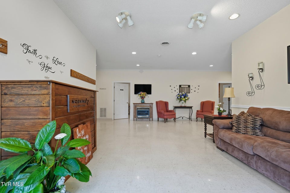 Photo #8: 368 Clay Street