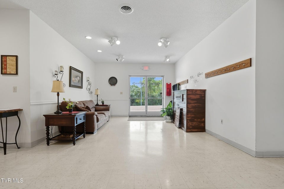 Photo #9: 368 Clay Street