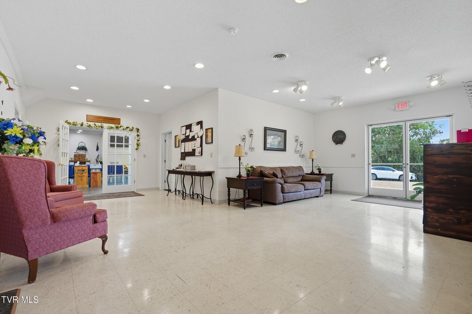 Photo #10: 368 Clay Street