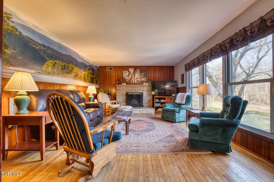 Photo #16: 383 Tva Road