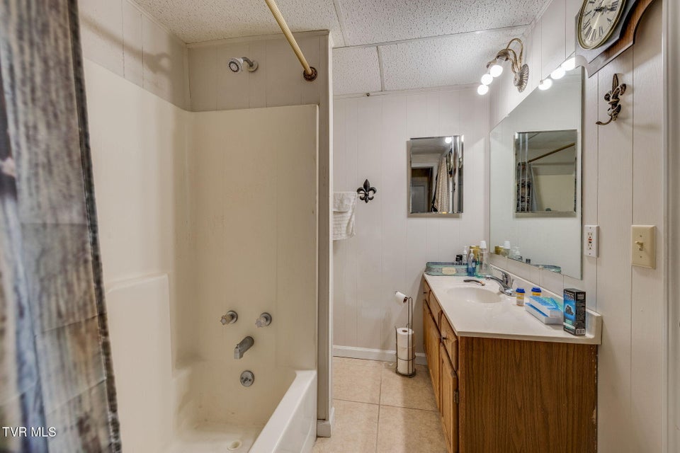 Photo #27: 702 Main Street