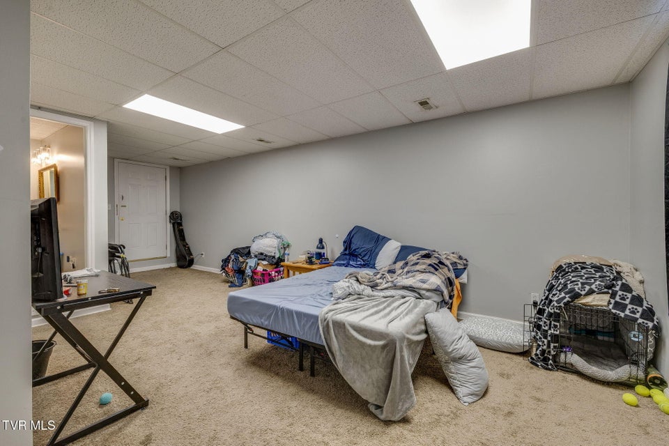 Photo #31: 702 Main Street