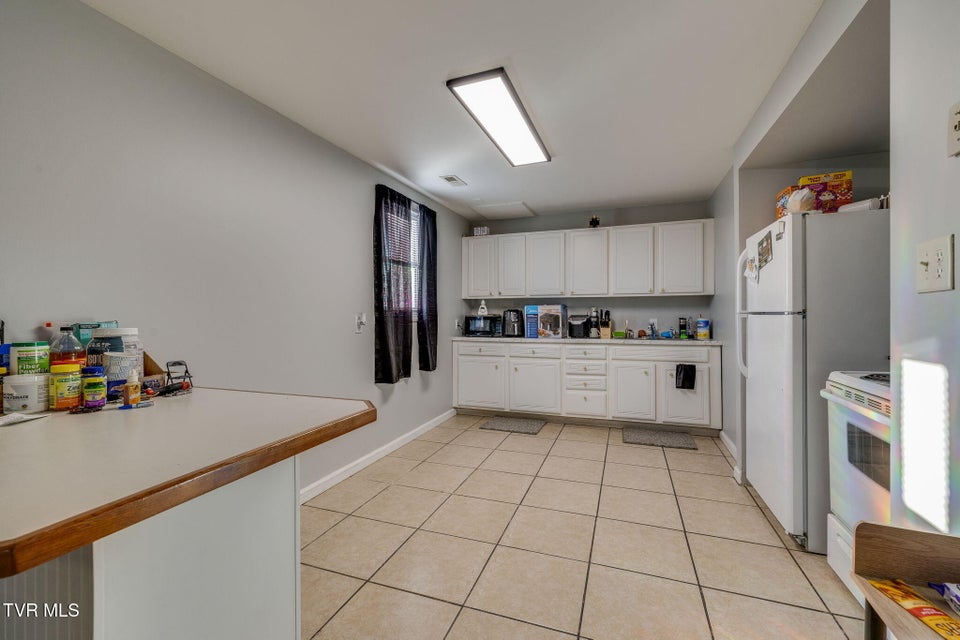 Photo #34: 702 Main Street