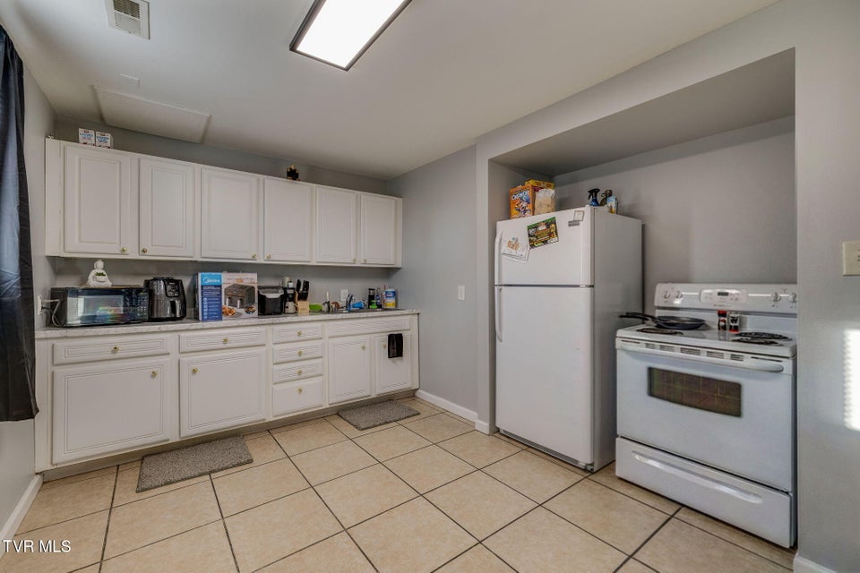 Photo #35: 702 Main Street