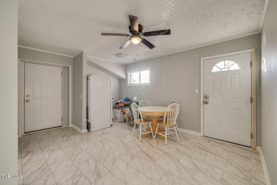 Photo #61: 702 Main Street