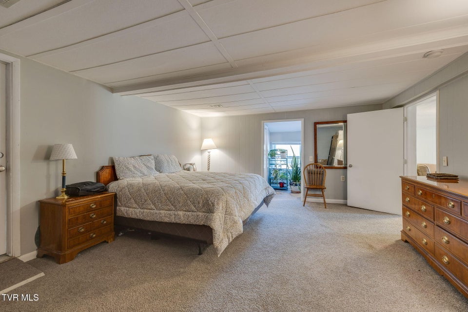 Photo #63: 702 Main Street