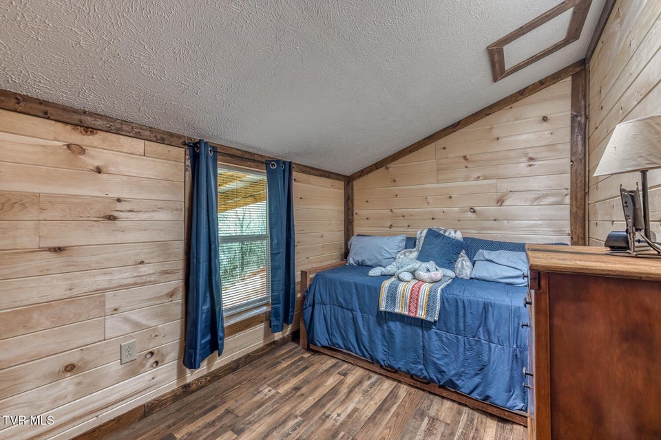 Photo #31: 2435 Houston Valley Road