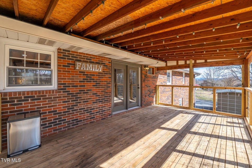 Photo #14: 119 Popular Drive