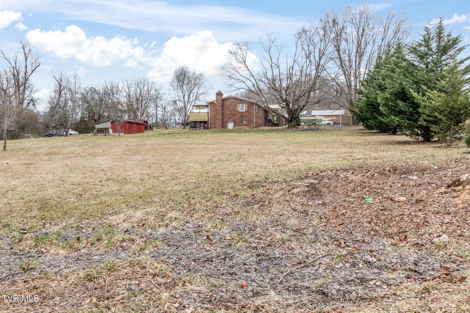 Photo #25: 481 Riverview Drive