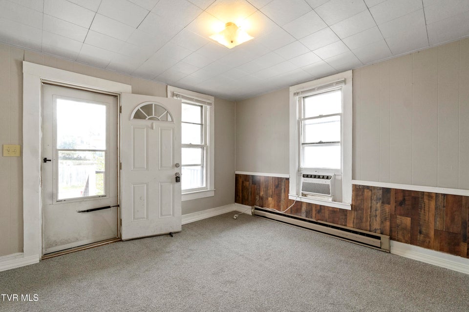 Photo #8: 1008 Boone Street