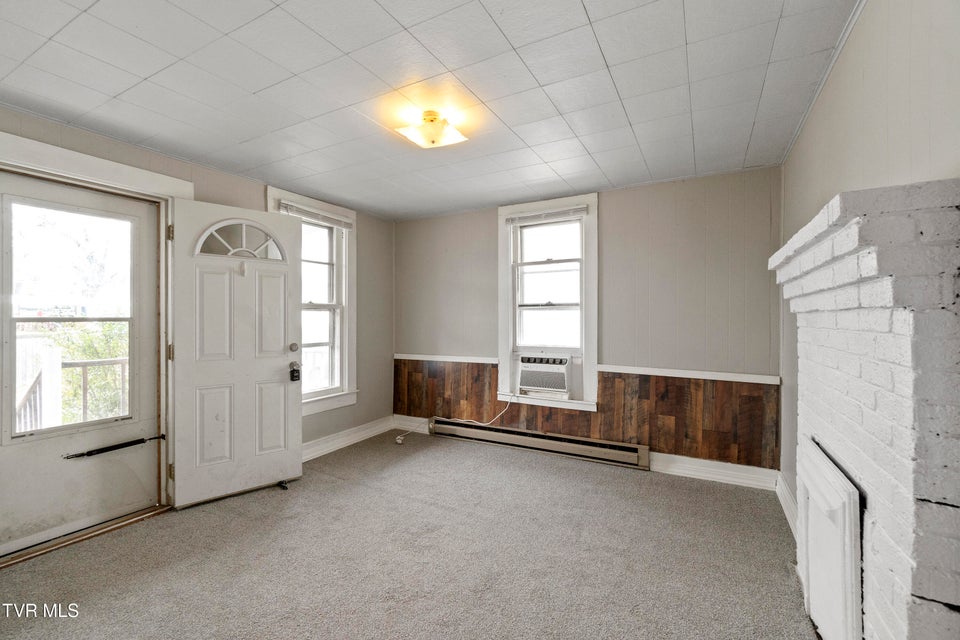 Photo #9: 1008 Boone Street