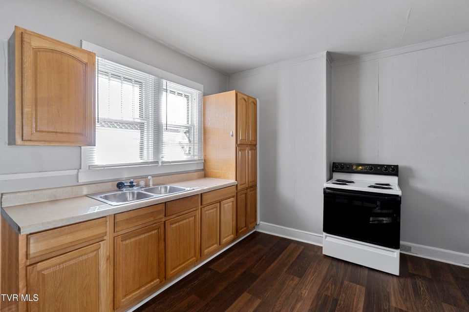 Photo #14: 1008 Boone Street