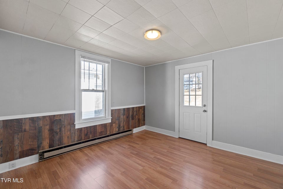 Photo #17: 1008 Boone Street