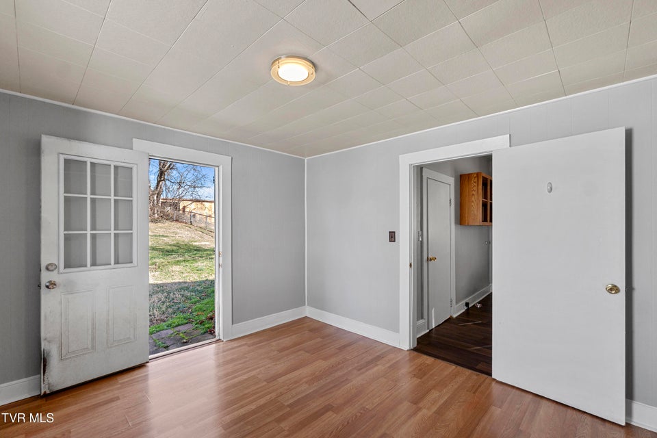 Photo #18: 1008 Boone Street